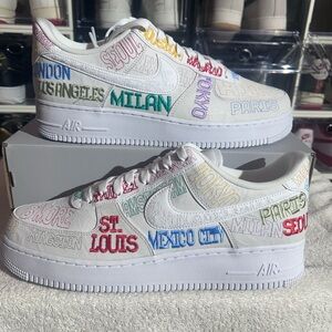 Nike Air Force 1 Low "On Tour" II1549 100
Original box